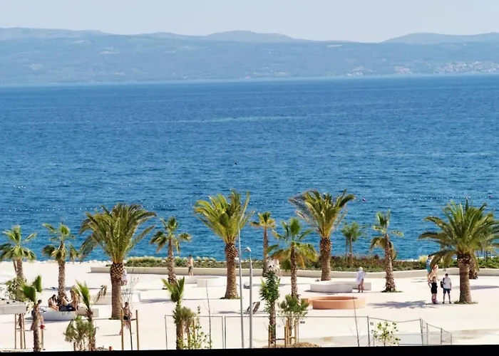 Private Seaside Room-walk To Downtown アパート *